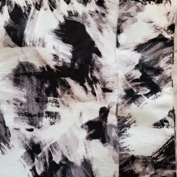 Jacob M short lined skirt - Picture 3 of 4